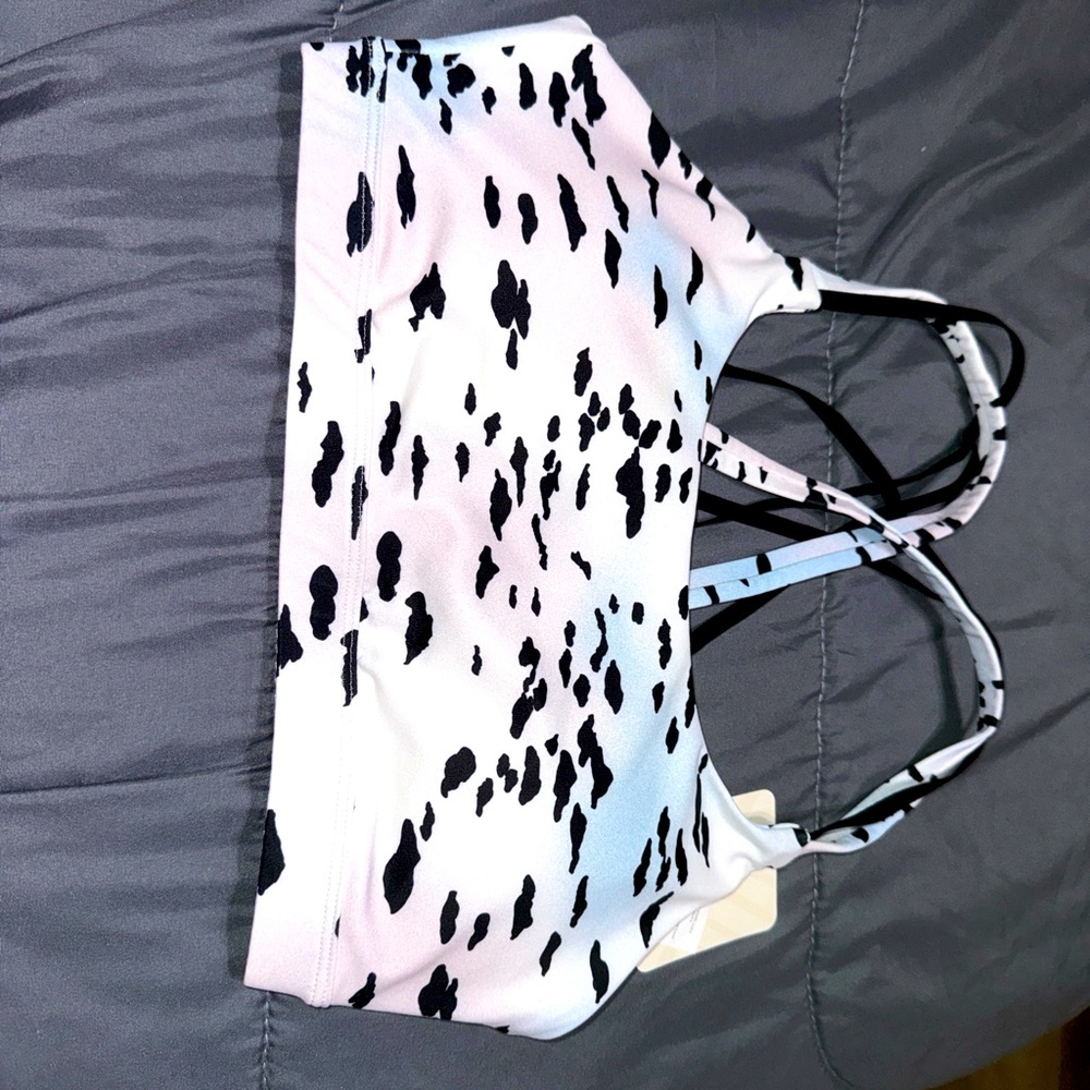 Brand new Fabletics sports bra